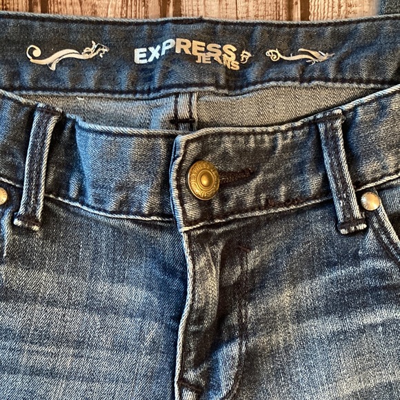 Women’s Express Regular Fit Jeans. Sz. 6 - Picture 5 of 9